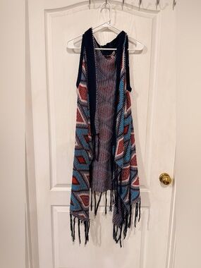 Final price NWOT Umgee Navy Knit Fringe Vest with Red & Teal Accents